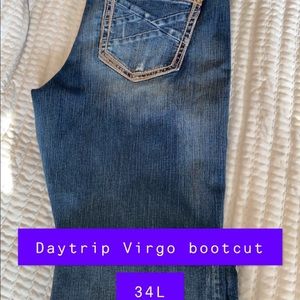 Daytrip Virgo Bootcut 34L. Like new